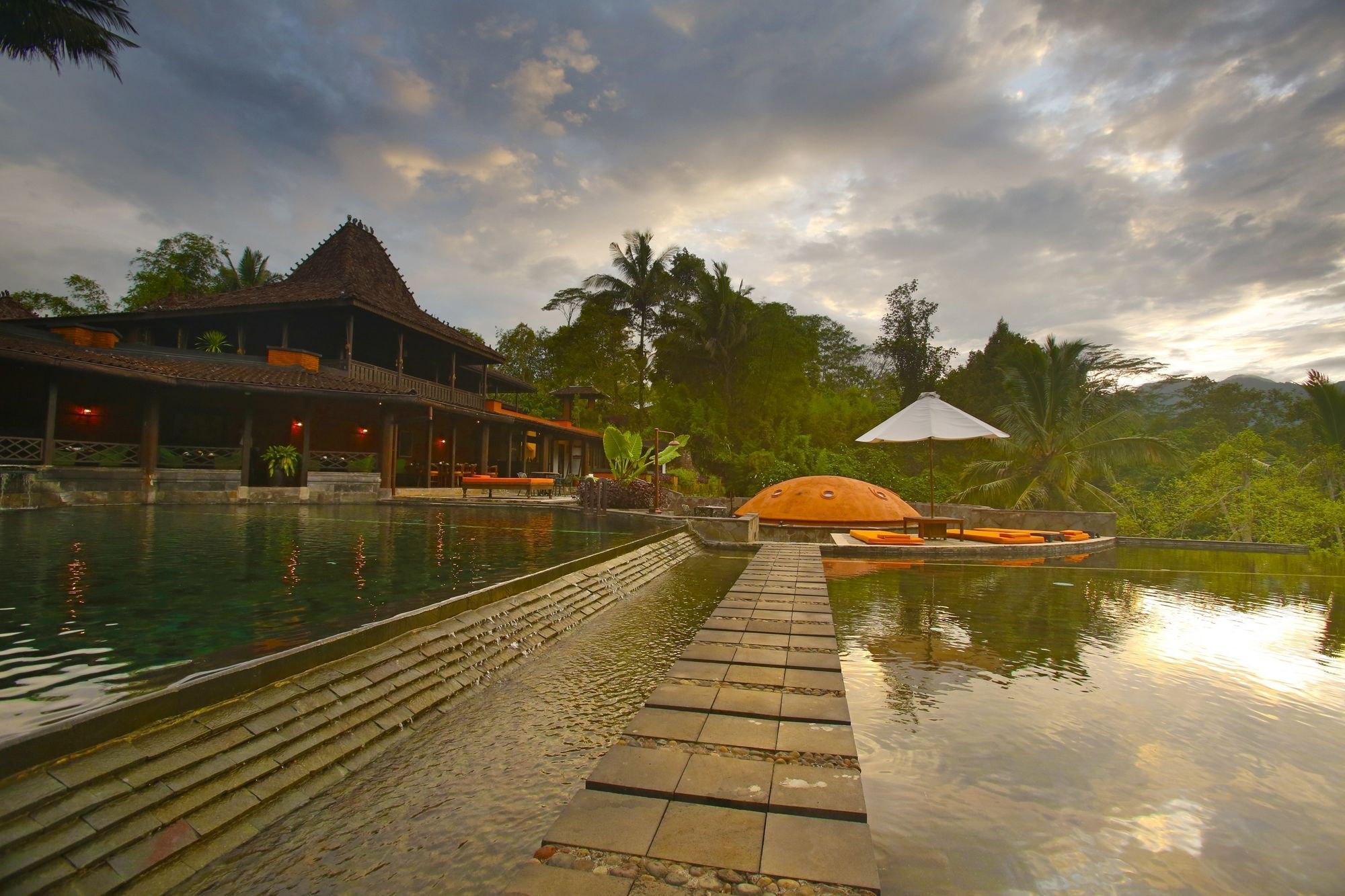 MesaStila Resort&Spa Magelang Exterior foto